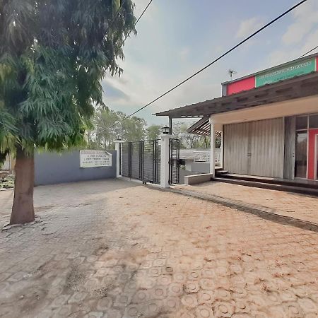 Wisma Asri Syariah Majalengka Redpartner Dawuhan Buitenkant foto